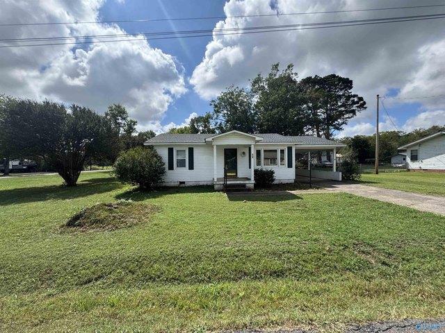 House for sale in Woodville, Alabama