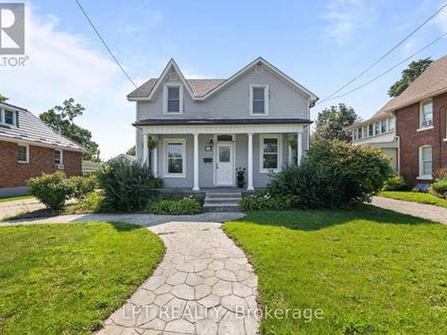 House for sale in Barrie, Ontario