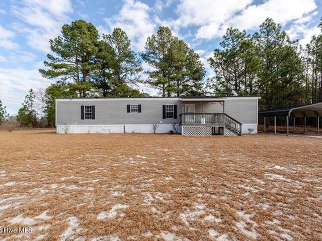 House for sale in Harrells, North Carolina