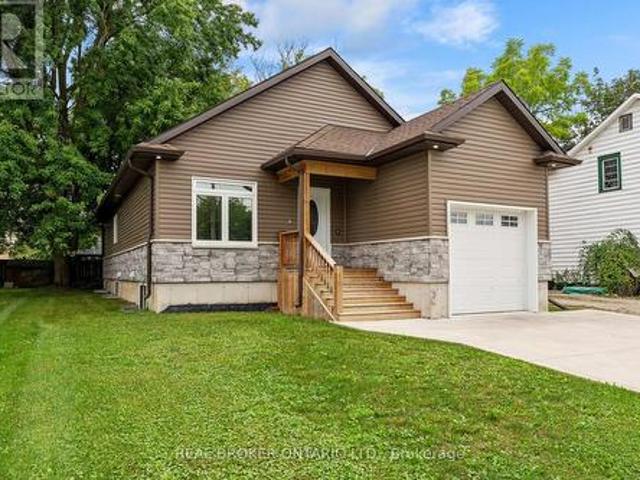 House for sale in Brussels, Huron East