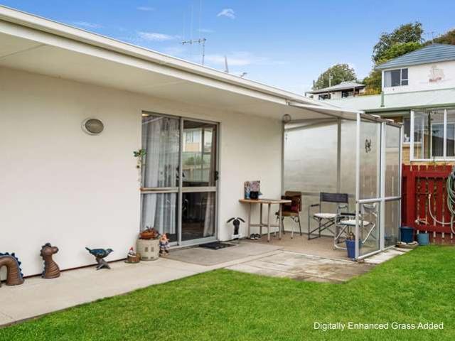 Townhouse for sale in Otakou