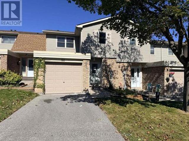 Townhouse for sale in Duffins Bay, Ajax