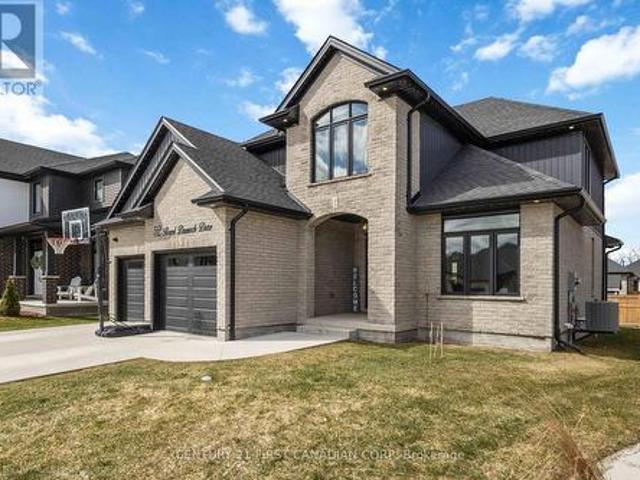 House for sale in St. Thomas, Ontario