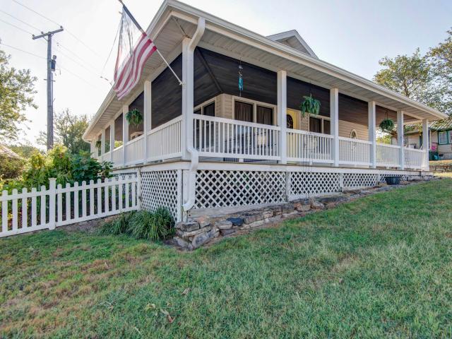 House for sale in Fair Grove, Greene County