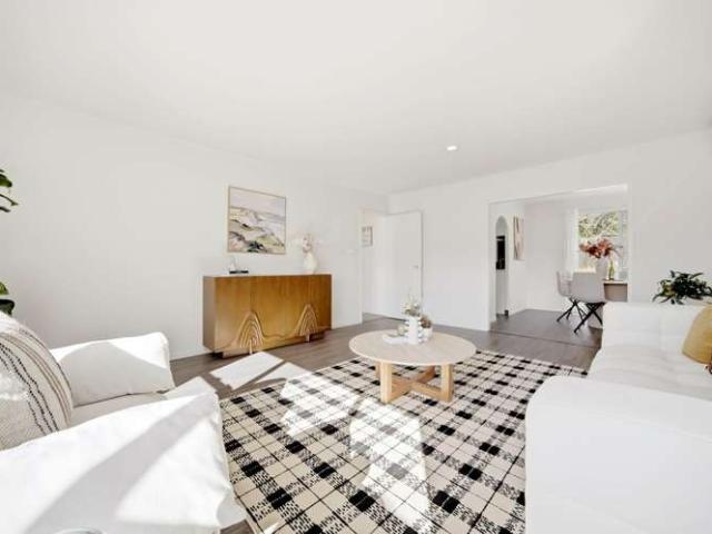 House for sale in Sunnynook