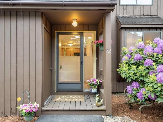 Townhouse for sale in New Hampshire