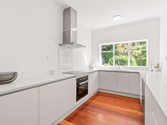 House for sale in Otakou