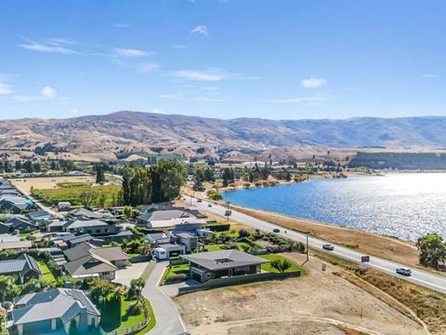 House for sale in Otakou