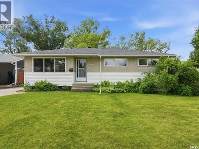 House for sale in Saskatoon, Saskatchewan