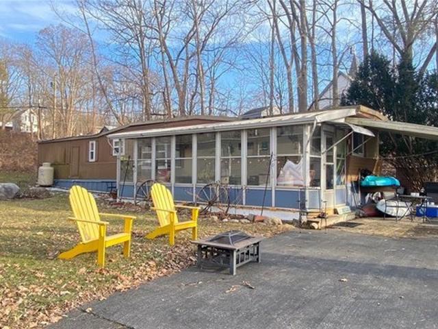 House for sale in Middlesex, New York