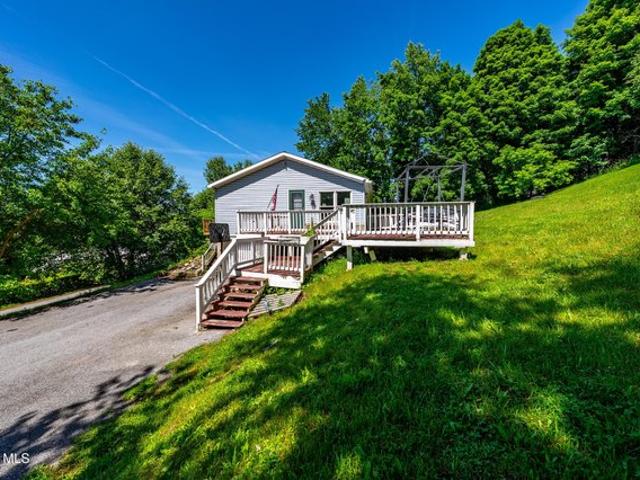 House for sale in Saratoga, New York