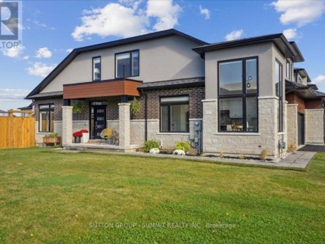 House for sale in Ancaster, Ontario