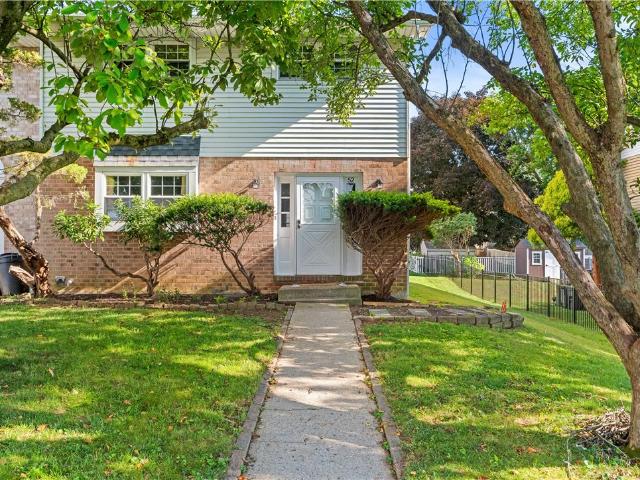 Townhouse for sale in Lehigh, Pennsylvania
