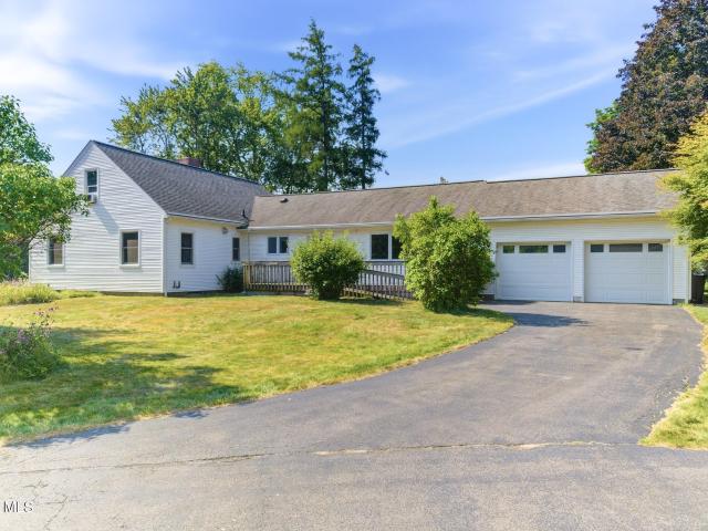 House for sale in Guilderland, New York