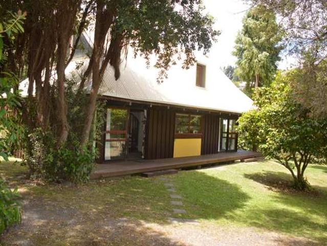 House for sale in Little Akaloa, Canterbury