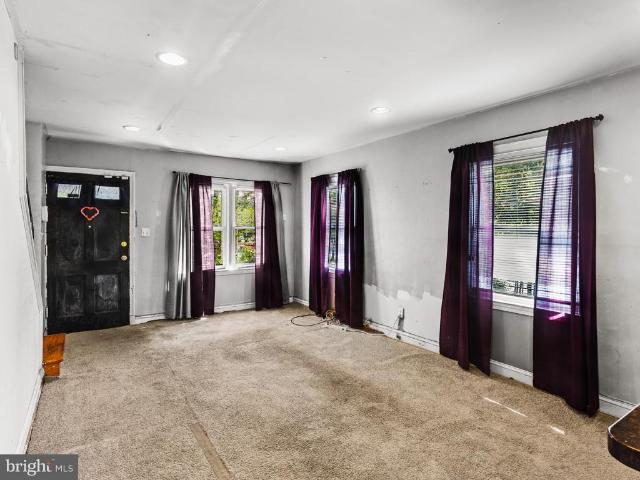 Townhouse for sale in Ducat Town, East Riverdale