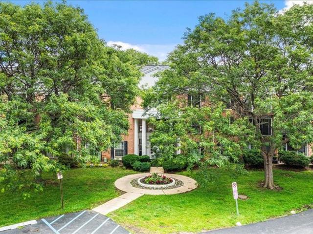 Condo for sale in Rolling Meadows, Illinois