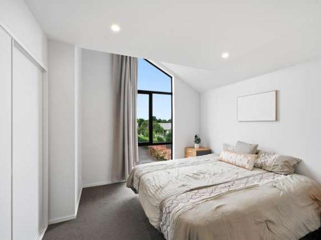 Townhouse for sale in Heathcote, Canterbury