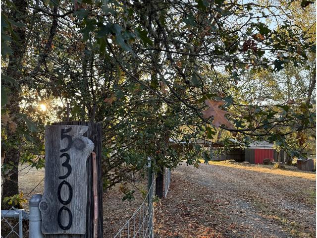 House for sale in Riddle, Douglas County