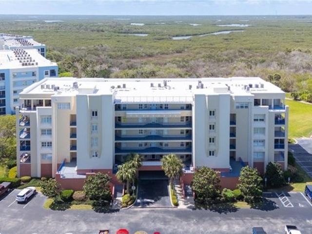 Condo for sale in New Smyrna Beach, Florida