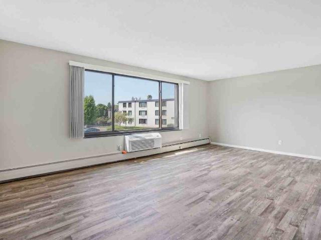 Apartment for rent in Hennepin, Minnesota