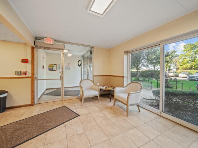 Condo for sale in Downers Grove, DuPage County