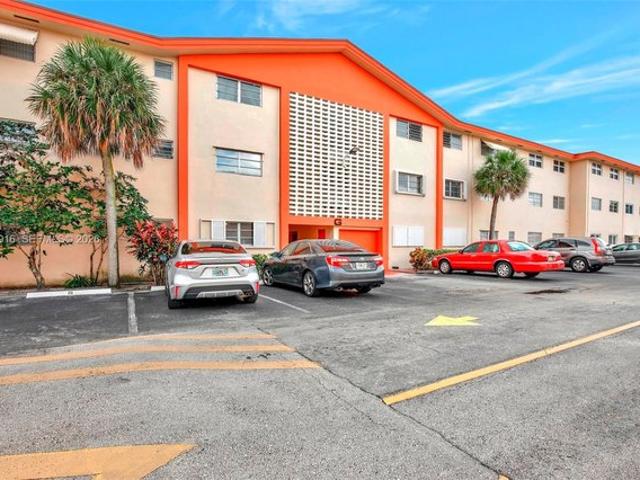 Condo for sale in Hollywood, Florida
