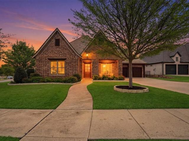 House for sale in Benbrook, Texas