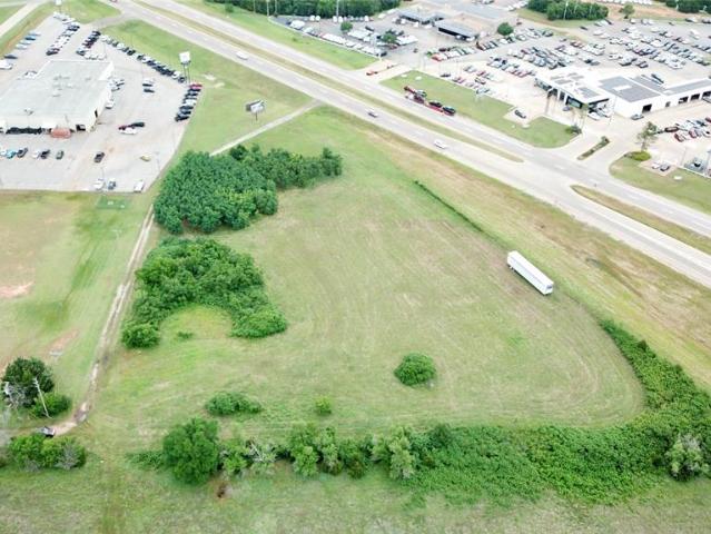 Commercial for sale in Guthrie