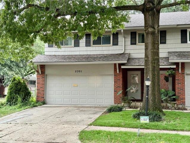 Condo for sale in Overland Park, Johnson County