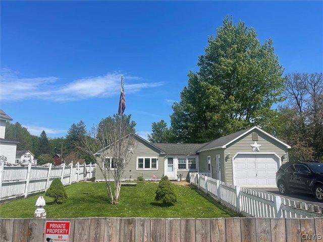 House for sale in Oneida, New York