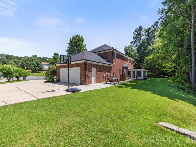 House for sale in Harrisburg, North Carolina