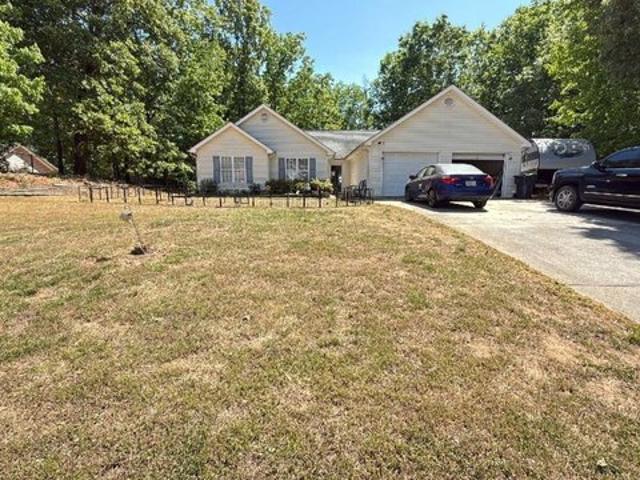 House for sale in Lula, Georgia