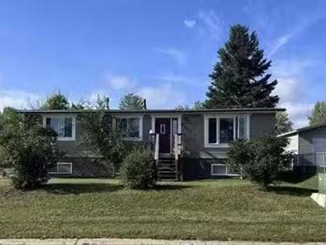 House for sale in Fort Nelson, British Columbia