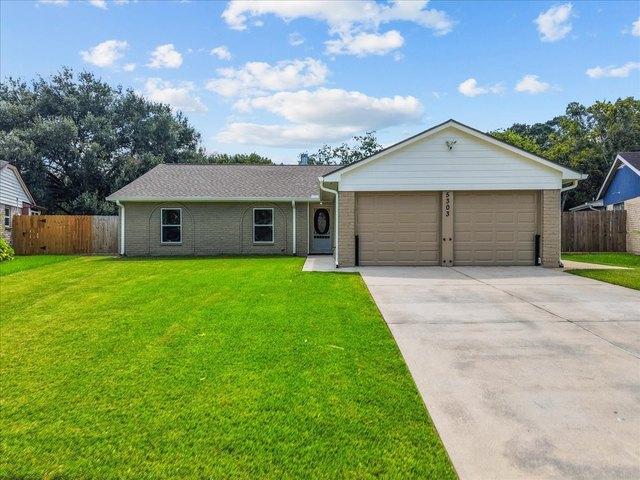 House for sale in Friendswood, Texas