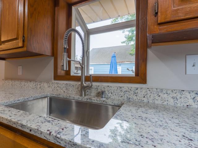 House for sale in Honey Creek Manor, Greenfield