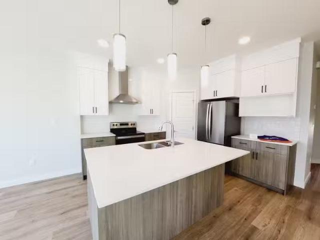 House for rent in Wedgewood, Alberta