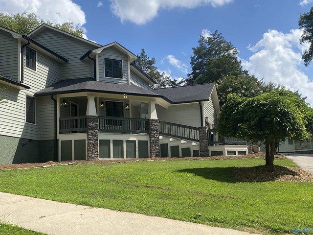 House for sale in Flat Rock, Alabama