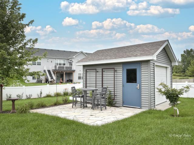 House for sale in Mchenry, Illinois