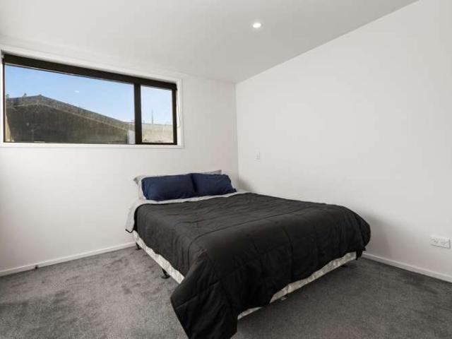 Townhouse for sale in Canterbury