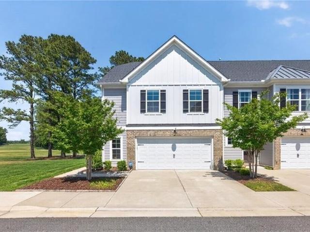 Townhouse for sale in Virginia