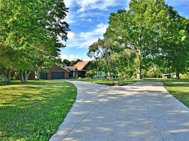House for sale in Vienna, Ohio