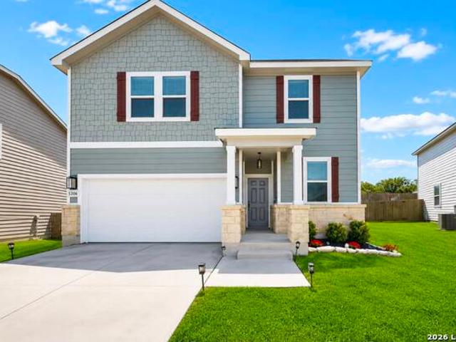 House for sale in Saint Hedwig, Texas