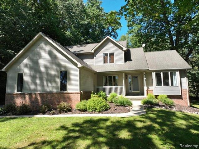 House for sale in Hamburg, Michigan