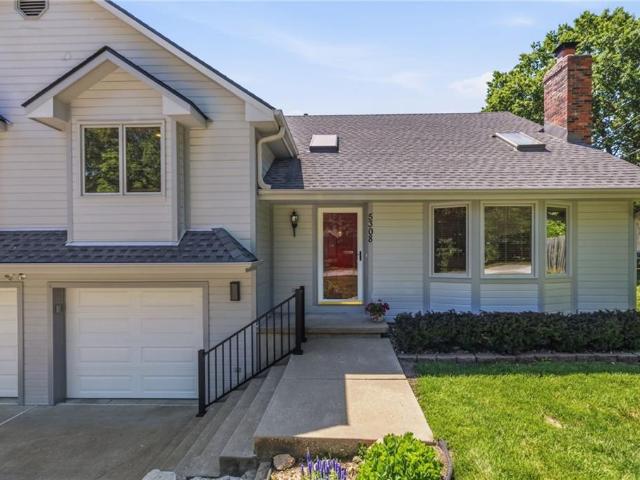 House for sale in Gladstone, Missouri