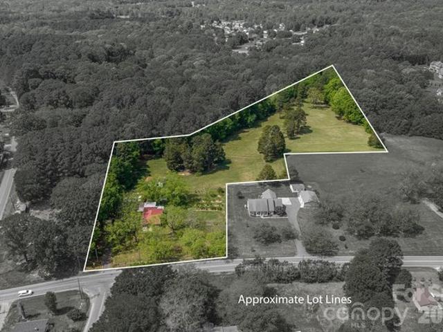 House for sale in Stanley, North Carolina