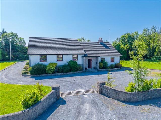 Detached House for sale in Gorteeny, Connacht