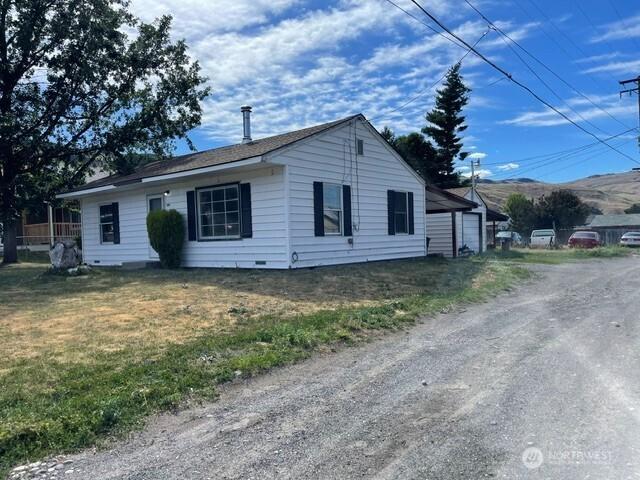 House for sale in Bridgeport, Washington