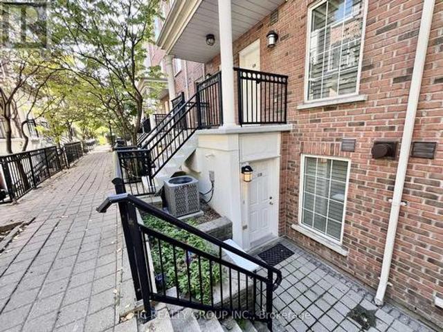 Townhouse for rent in Woburn, Ontario