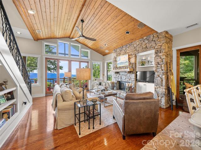Condo for sale in Yancey, North Carolina